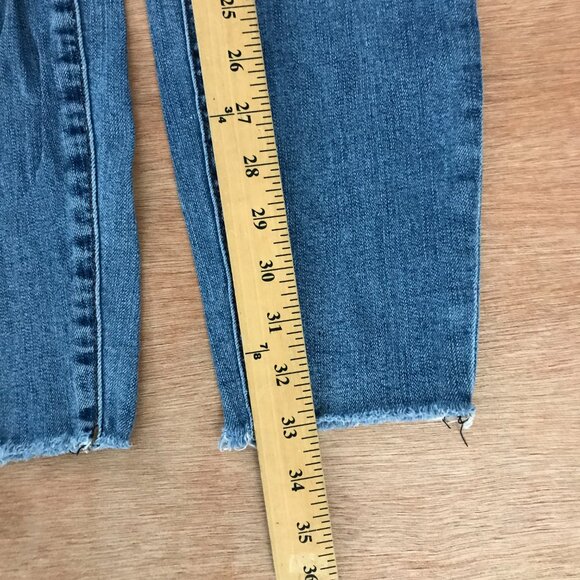 Kut from the Kloth Jeans Women Size 4 Blue Denim Raw Cuff Mid Rise Medium Wash - Picture 5 of 9